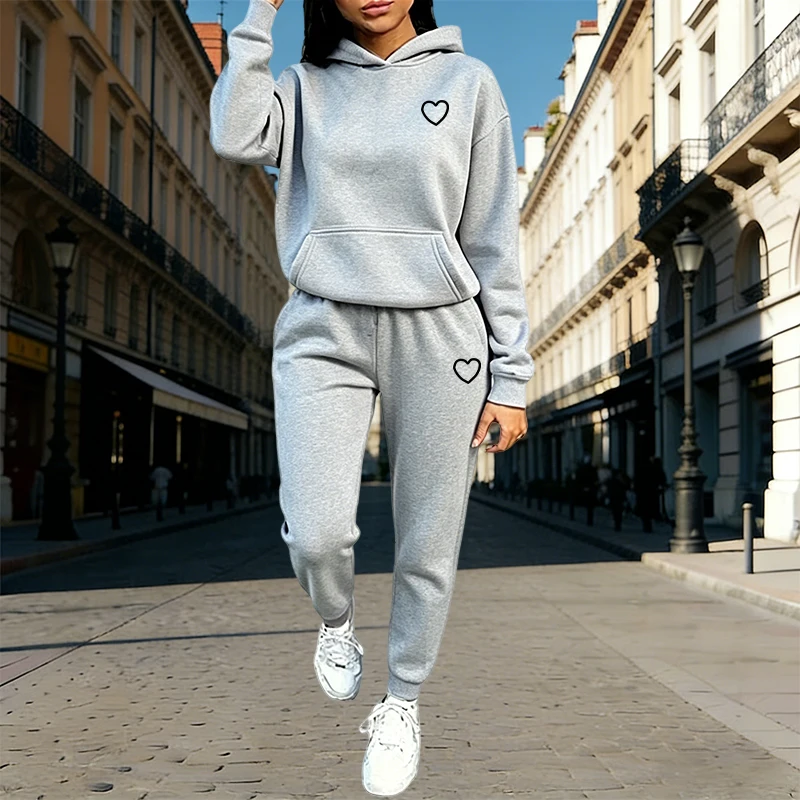 Tuta da donna con felpa e pant - Outdoor Sports recensione e prezzo